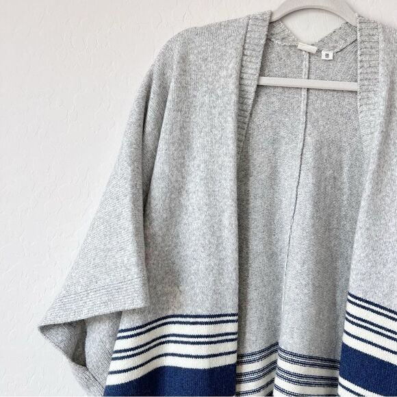 GAP Gray Western Wrap Poncho Cardigan Cape Wool Camel Hair Blend Blue Stripes - Picture 6 of 11
